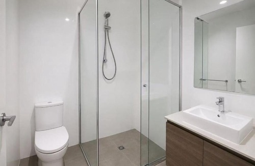 Epping Apartment | Epping Central 2BR Apt, Near to Metro & Coles,Free parking