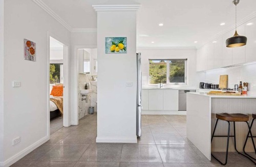 Jindabyne Resort | Eric's Lake View Retreat