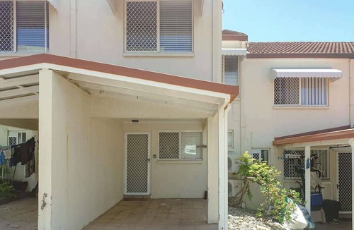 Coolum Beach House | Escape to Coolum - Vibrant Beachside Lifestyle