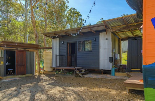 Gheerulla Cabin | Escape to our unique farmstay. Room to breathe and space to move.