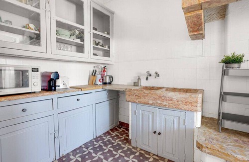 Santa Isabel Apartment | Estrela Panoramic Views by Lisbeyond