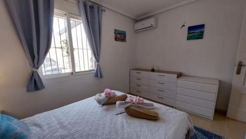 Ameijeira House | Excellent location just minutes from the beaches !