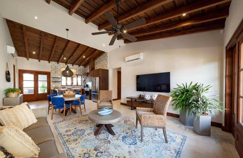Las Catalinas Condo | Exclusive Beach club access/steps from the beach