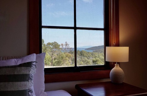 Eaglehawk Neck Cottage | Exclusive Cottage: Views, Gardens, & Fireplaces