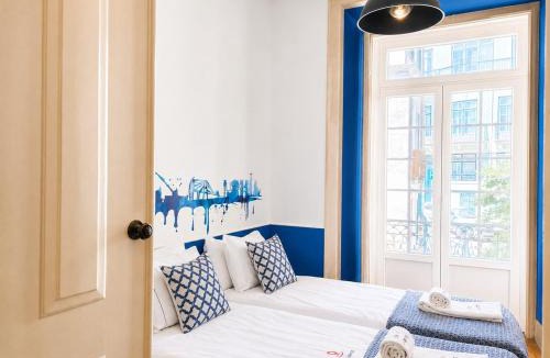 Se Apartment | Explore Lisbon from an Artistic Alfama Home