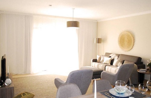 Estombar Apartment | Eyelash Gramacho Residences One Bedroom Apt III
