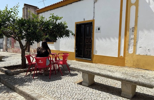 Monforte Apartment | Fabulous 3-bedroom studio in Assumar