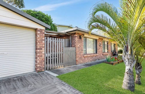 Narrawallee House | Family Coastal Escape Narrawallee NSW