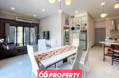 Nong Chom Villa | Family Style Bungalows near Shopping Area