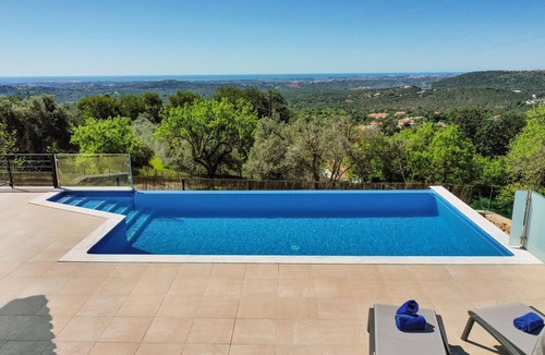 Brotual Villa | Fantastic Villa with heated pool/heated floor/spectacular view