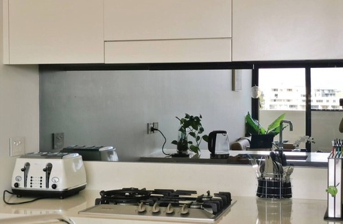 Wentworth Point Apartment | Fantastic Waterview 1 bedroom apt for 4 sleeps