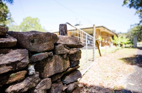 Clothiers Creek Apartment | Farm-Stay House - Amazing Views