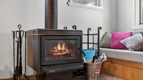 Dinner Plain House | Feathertop