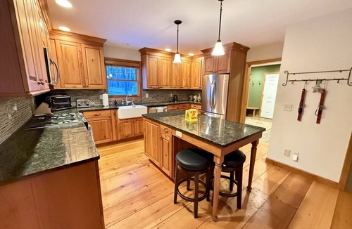 Winhall House | Featuring hot tub, pool table and sauna!