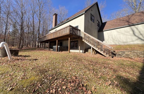 Winhall House | Featuring hot tub, pool table and sauna!