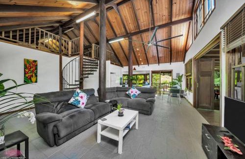 Midgeree Bar House | Fern House your serene rainforest retreat