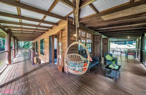 Midgeree Bar House | Fern House your serene rainforest retreat