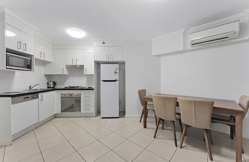 Parramatta Hotel | Fiori Apartments