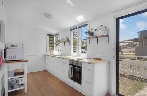Harrington Cottage | Fisherman's Cottage - Walk to Pub, Club and River!