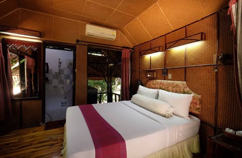 Mai Fat Hotel | Fisherman's Huts