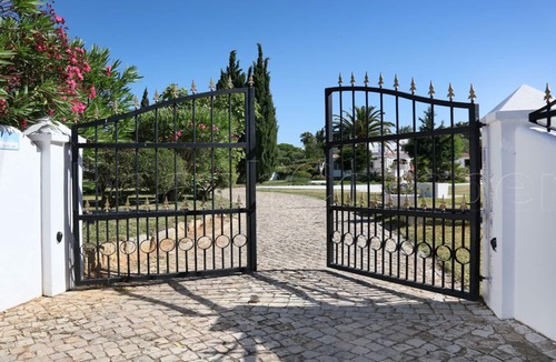 Calicas Villa | FLOWER APARTMENT