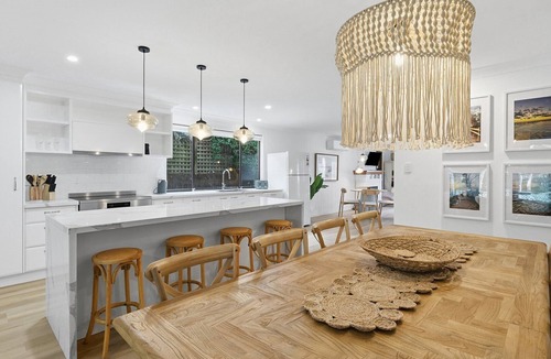 Forresters Beach House | Forries Beach Cottage