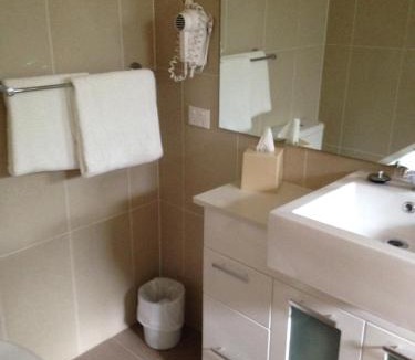 Singleton Hotel | Francis Phillip Motor Inn and The Lodge