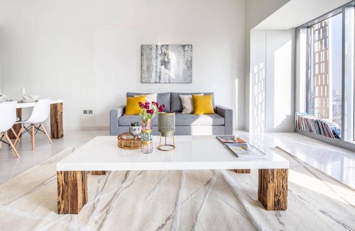 Dubai Marina Apartment | Frank Porter - Cayan Tower