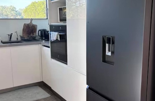 River Heads Cabin | Fraser Coast, Eco Container Home + Cabin, Pool, Pet Friendly, Boat Ramp 5min