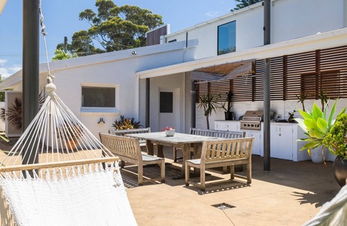 Mollymook Beach House | FREE NIGHT. Pay for 2 stay for 3