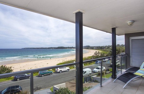 Mollymook Beach House | FREE NIGHT. Pay for 2 stay for 3