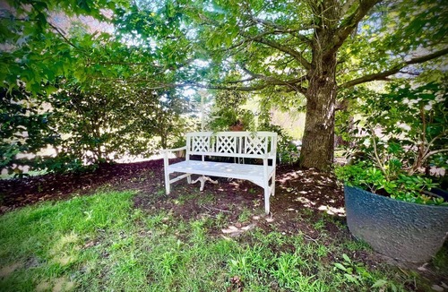 Moss Vale House | French Provincial The Garden Suite @Chapmans+Pets+B'fast
