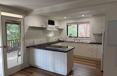 Halls Gap House | Froggy’s Quarters - Private Nature Retreat