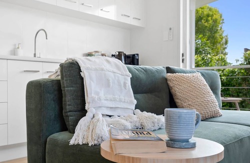 The Range Villa | Full Kitchen & Ensuite, Near Hospitals, Quiet
