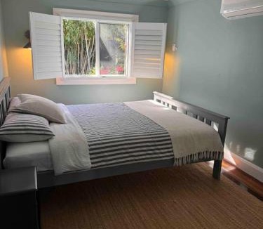 Coffs Harbour House | Gallipoli Getaway - Warm & Stylish, great location