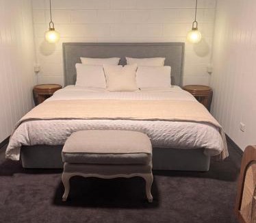 Coffs Harbour House | Gallipoli Getaway - Warm & Stylish, great location