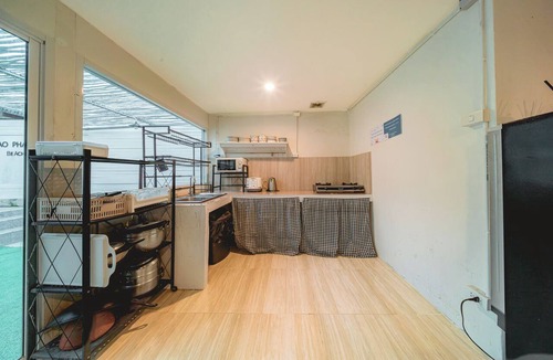 Ban Chang Hotel | GAO Phala beachfront hostel & pool villa