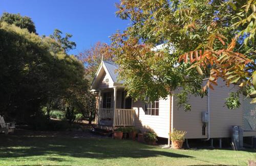 Warwick House | Glenrose Cottages
