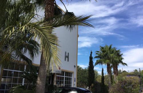 Valados House | Golda Sol