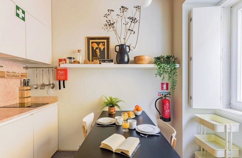 Alfama Apartment | Graça City Break with Balcony