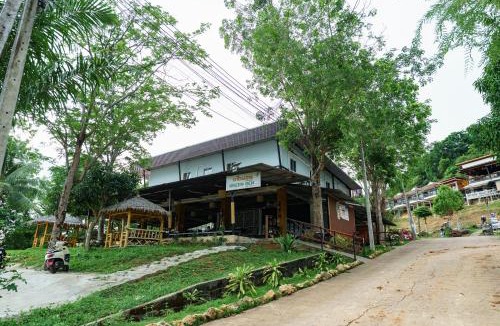 Ban Lo Ti Pa Hostel | Green Gen Hotel Phuket