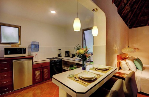 Gonzalo Guerrero Ski Chalet | GS123. Garden Suite King