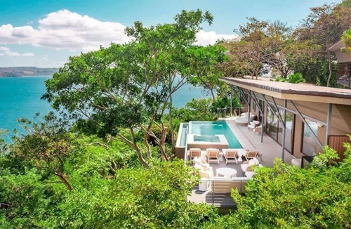 Papagayo Peninsula Villa | Gulf View Villa with Dual Infinity Pool