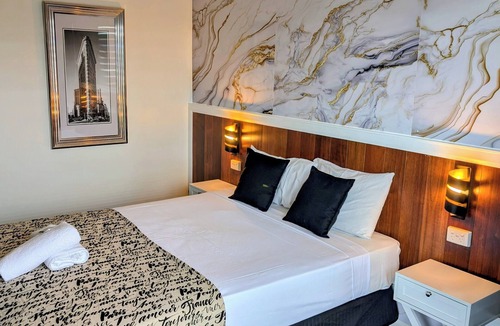 Rockhampton Hotel | Hampton Villa Motel