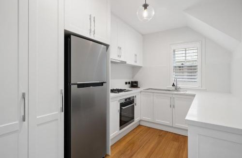 Millers Point House | Harbour View Terrace House In The Heart Of The Rocks