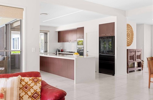 Pelican Waters House | Harbourlights Hideaway Waterfront Family Retreat