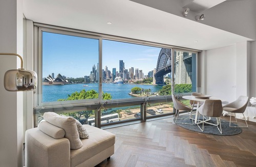 Kirribilli Apartment | 'Harbourview II' – Unmatched Views of the Iconic Opera House & Harbour Bridge!
