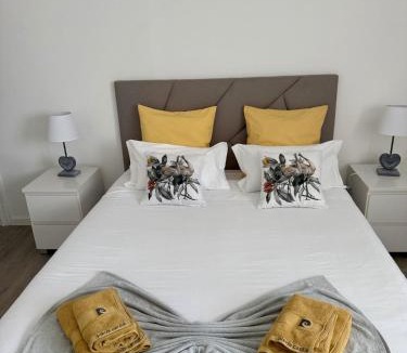 Caloura Apartment | Harmony Deluxe Accommodation