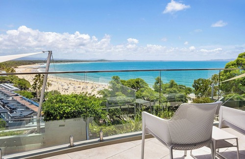 Noosa Heads Apartment | Hastings Park 4: Modern, Ocean View Retreat