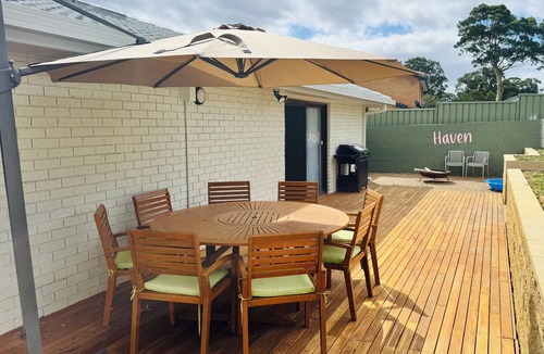 Sanctuary Point House | Haven is 80m from the water - modern spacious, pet friendly & ideally located.